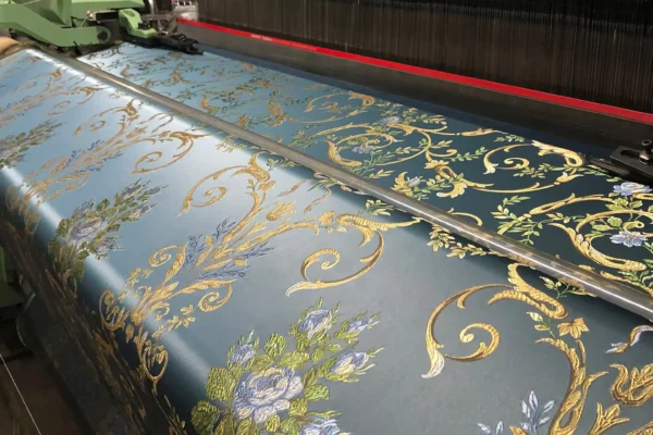 sarelli-fabrics-fabric-production-characteristics-light-curtains-00002 Sarelli Interiors Textiles complex weaving machine, jacquard-type looms, with machine dimensions of 165 cm. Custom bespoke fabric production and manufacturing, fabric interior project, luxury elegant fabrics.