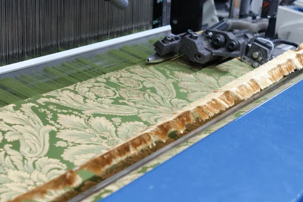 sarelli-fabric-production-methods-jacquard-machine-1 Sarelli Interiors Textiles complex weaving machine, jacquard-type looms, with machine dimensions of 165 cm. Custom bespoke fabric production and manufacturing, fabric interior project, luxury elegant fabrics.