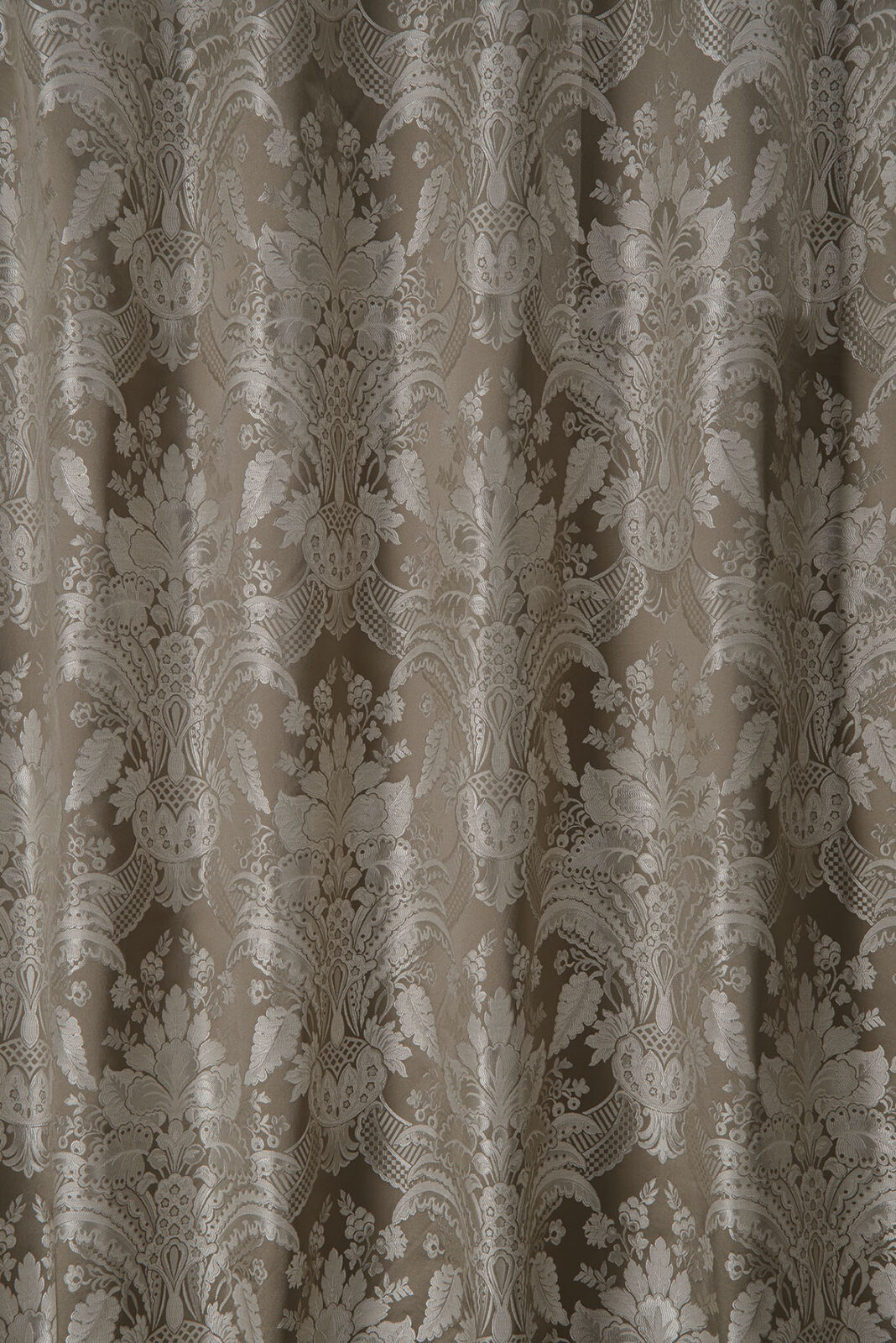 Imperial Collection Main Design fabric image 00FUS view 3