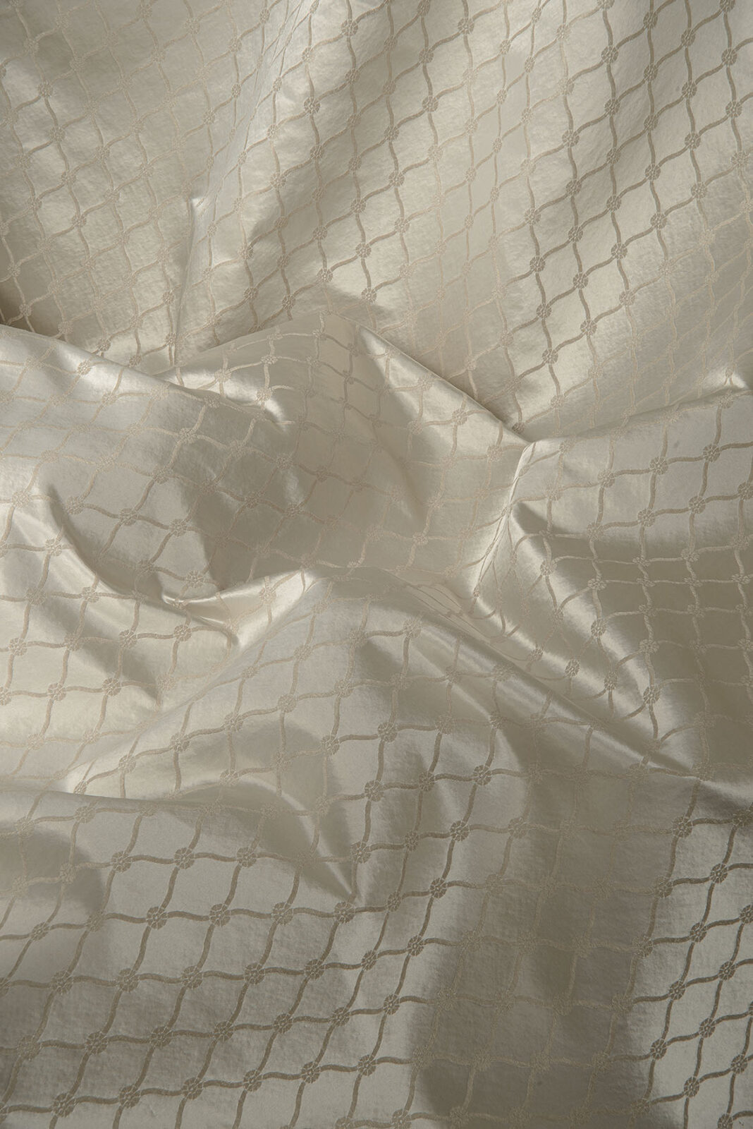 Memoire Collection Rhombus fabric image 07PW view 3