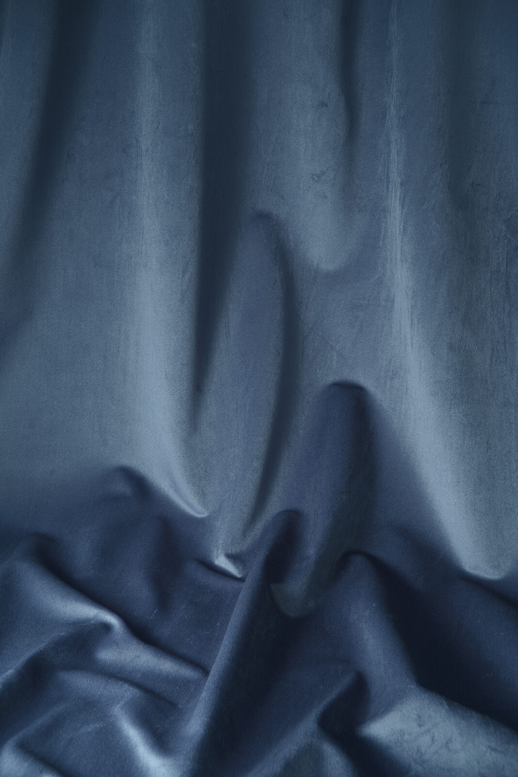 Velure Collection Plain Color fabric image 04SB view 3