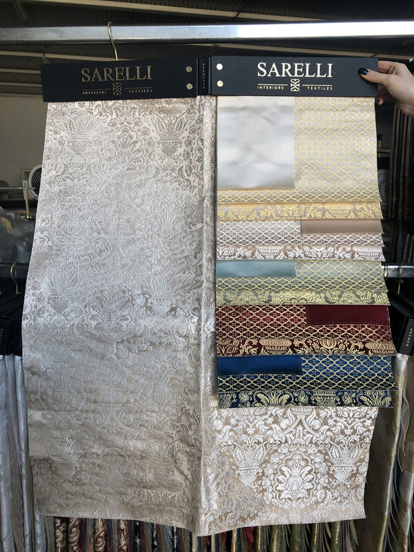 Sarelli Classic Eclectic fabric hanger