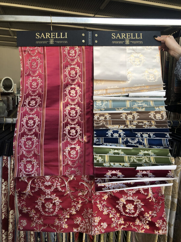 Sarelli Classic Marco Polo fabric hanger