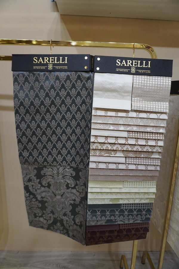 Sarelli Classic Memoire fabric hanger