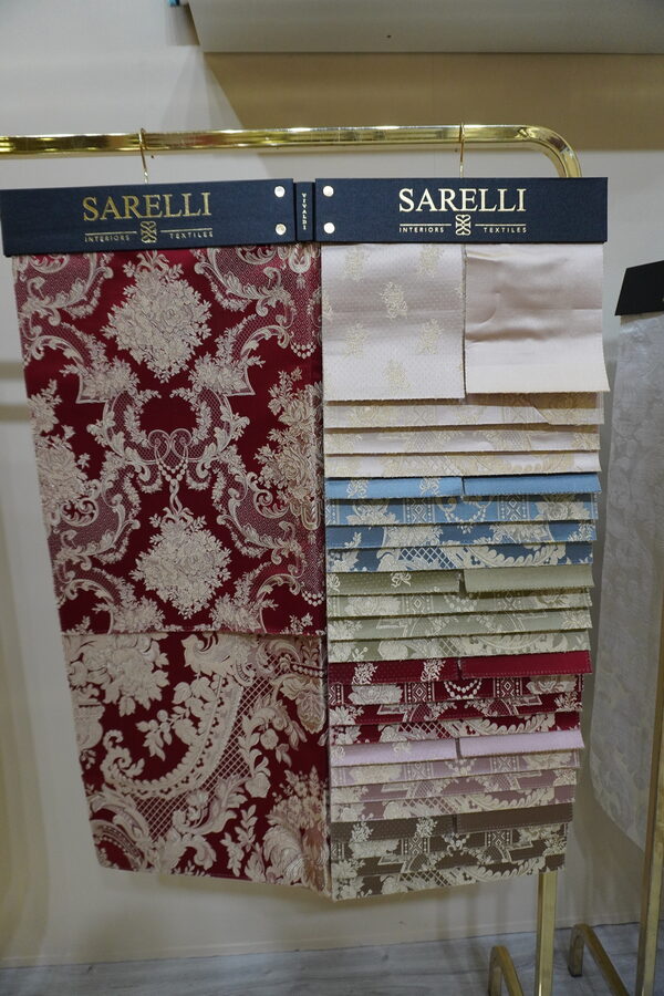 Sarelli Classic Vivaldi (New) fabric hanger