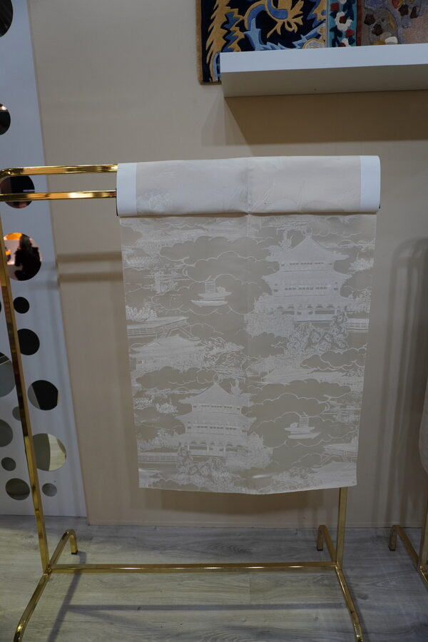Sarelli Contemporary Japan Pagoda fabric hanger