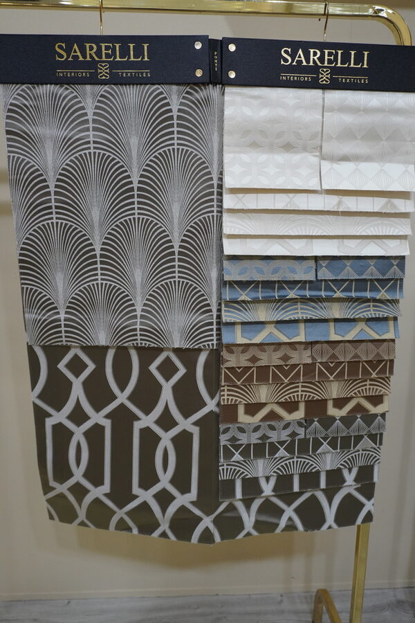Sarelli Contemporary Ponti fabric hanger