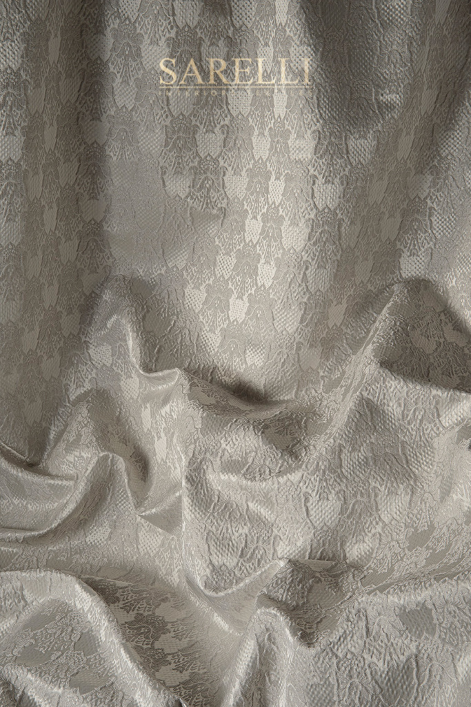 Carrara Flower Pearl White
