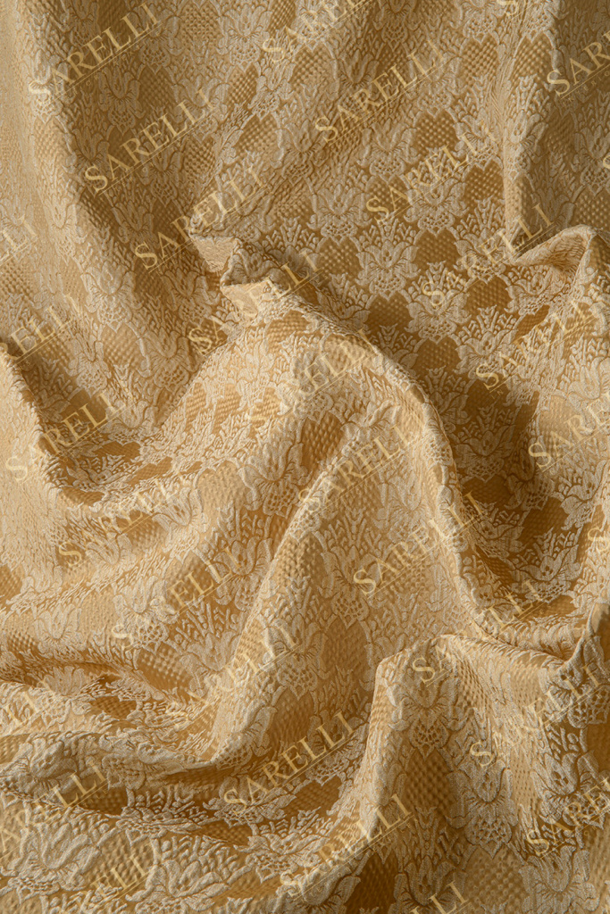 Carrara Flower Gold