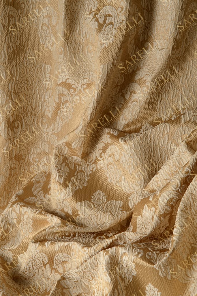 Carrara Main Gold