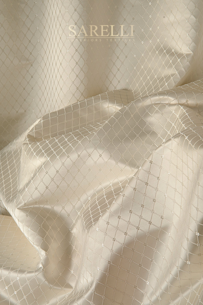 Medici Geometric Antique White Silver