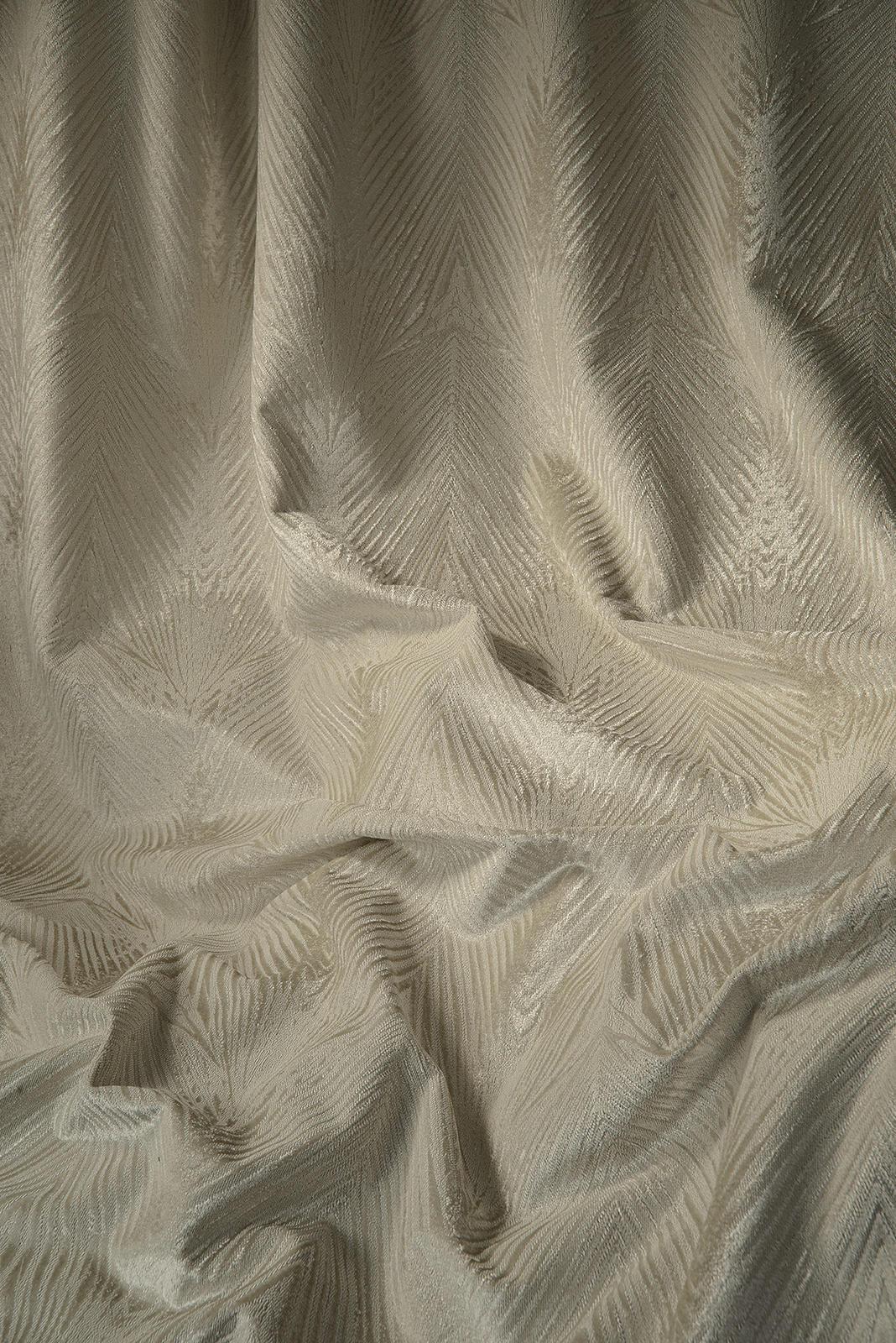 Jackie Collection Main Design fabric image 00AW view 1