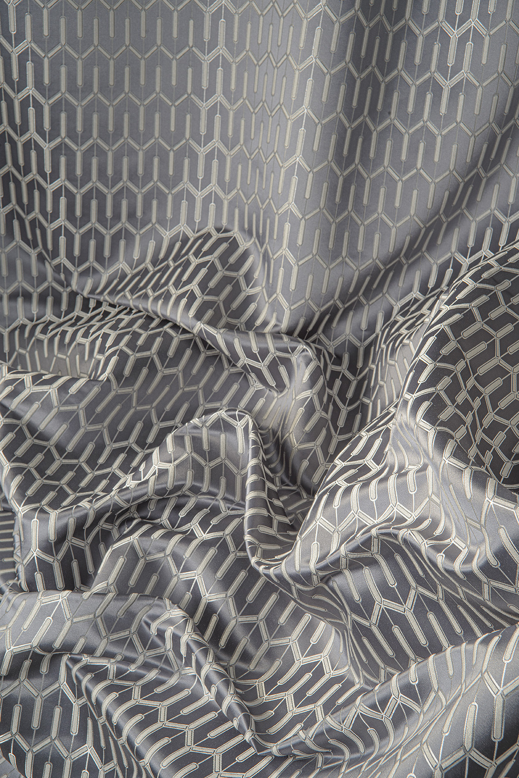 Leleu Collection Small 1 fabric image 08AZS view 1