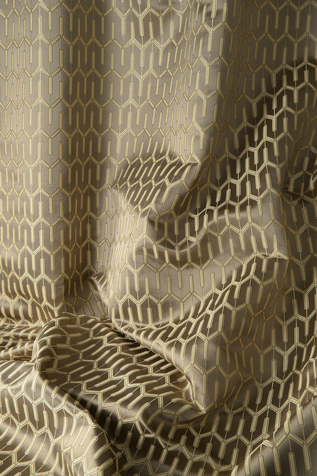 Leleu Collection Small 1 fabric image 08FUG view 1