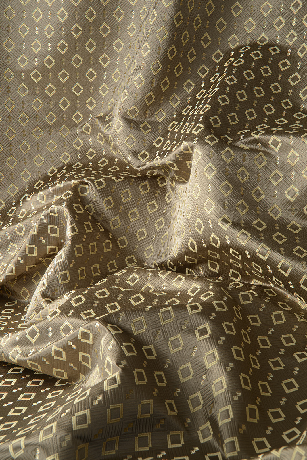 Leleu Collection Small 2 fabric image 09FUG view 1