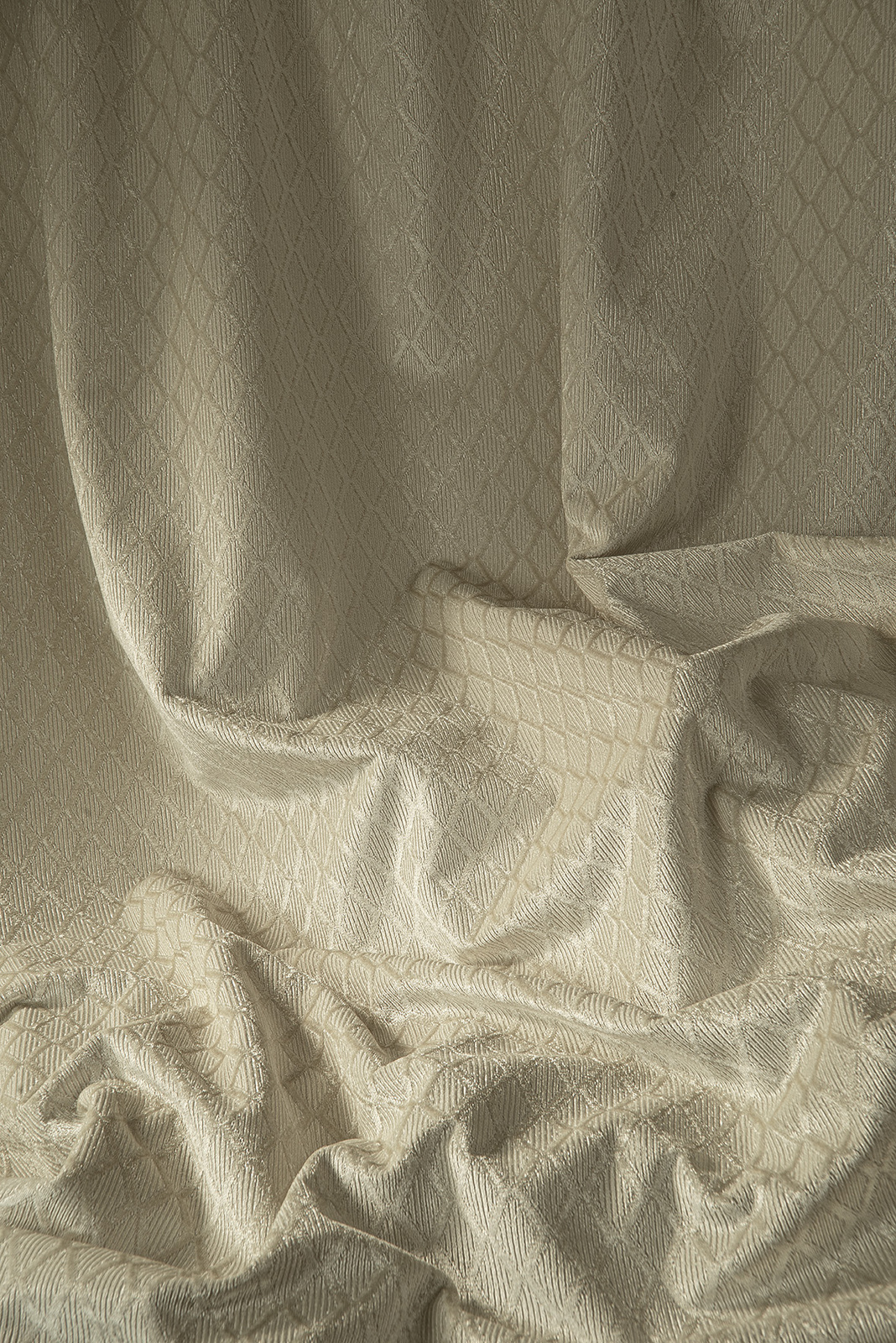 Regalia Collection Main Design fabric image 00AW view 1