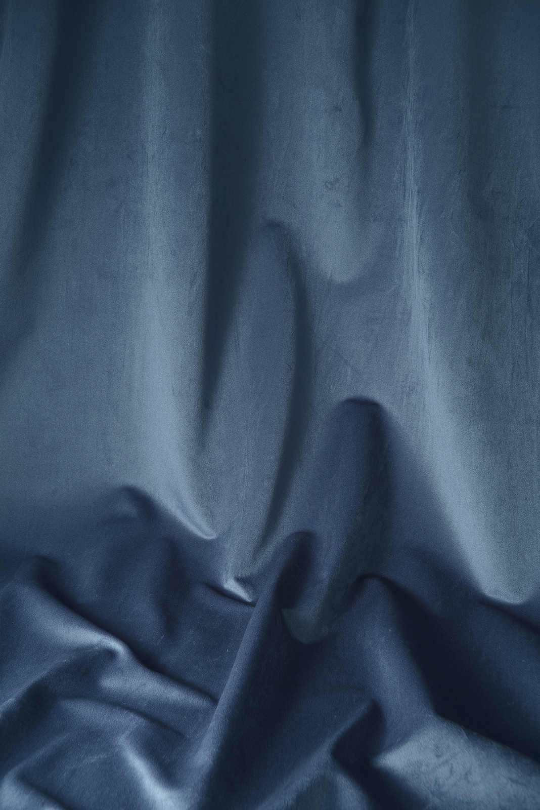 Velure Collection Plain Color fabric image 04SB view 1
