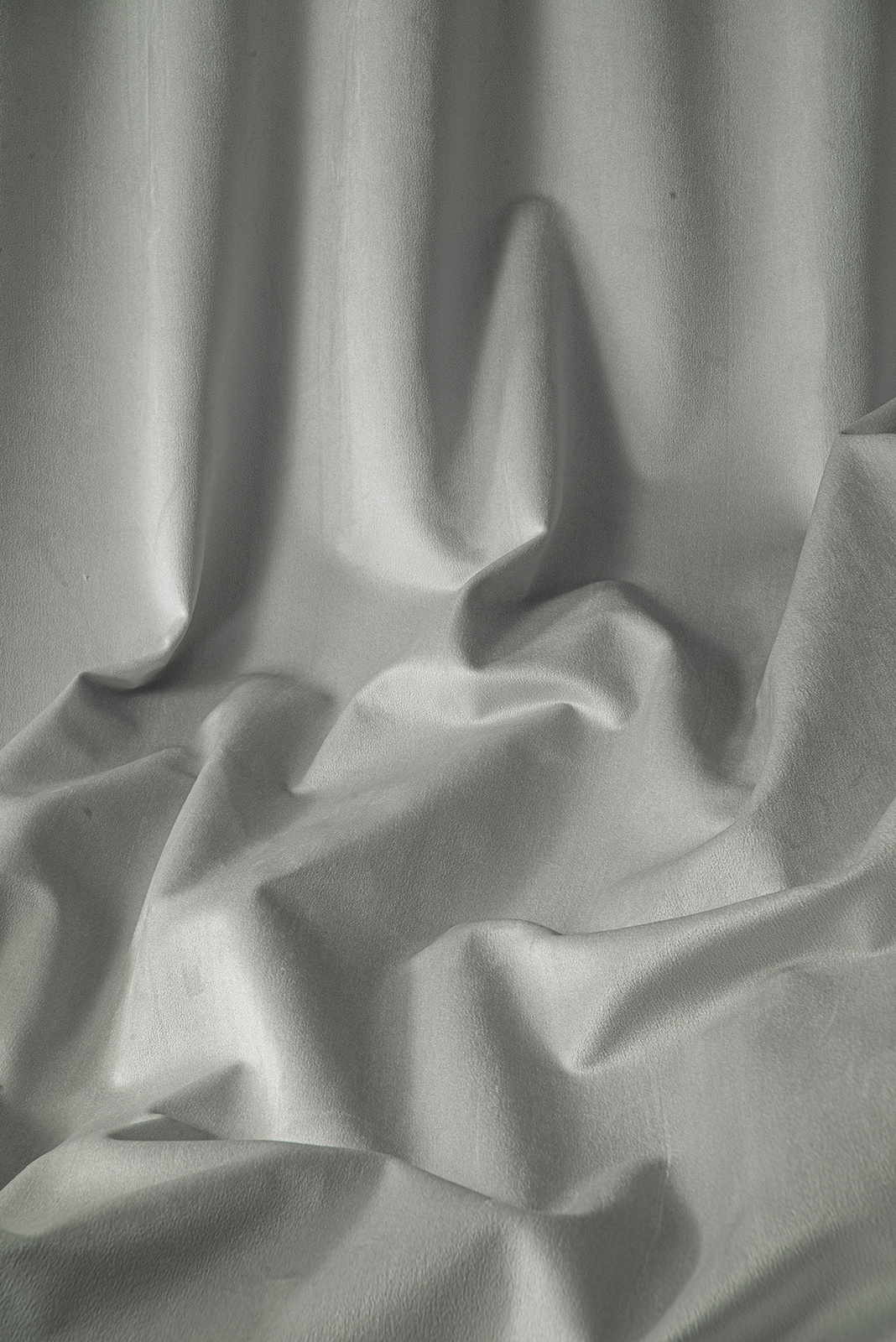 Velure Collection Plain Color fabric image 04SL view 1