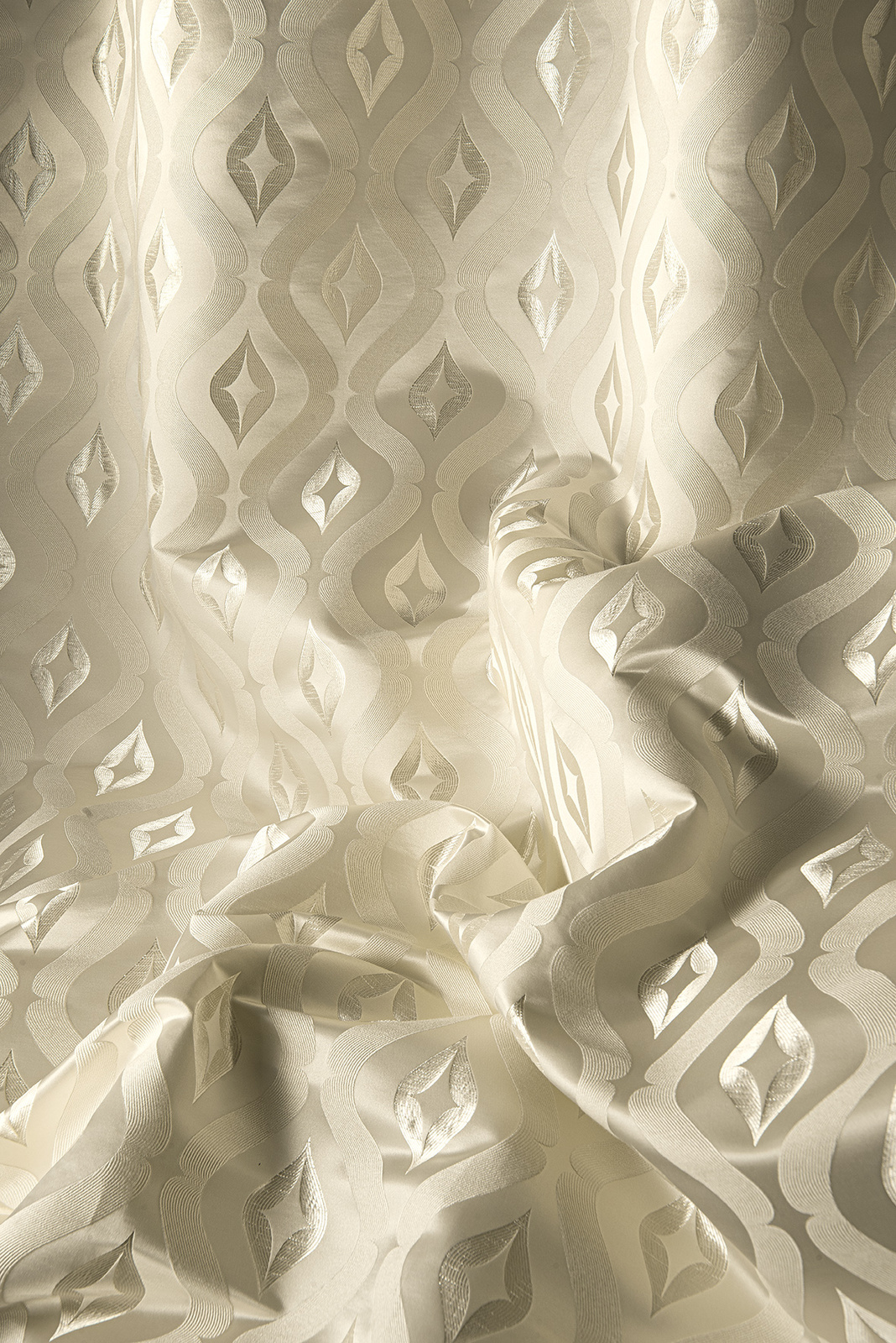 Hood Collection Main Design fabric image 00AWS view 1