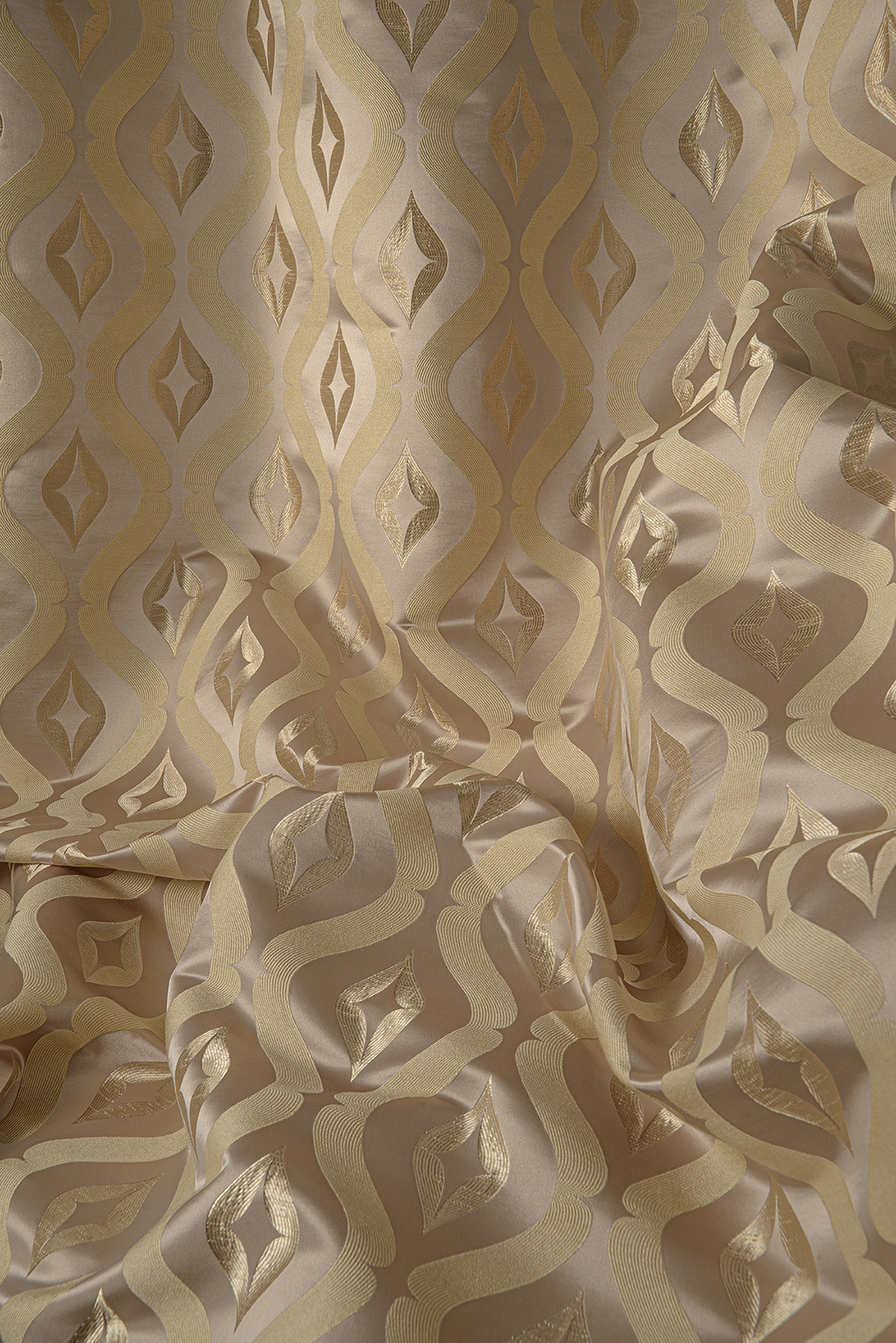 Hood Collection Main Design fabric image 00CEG view 1