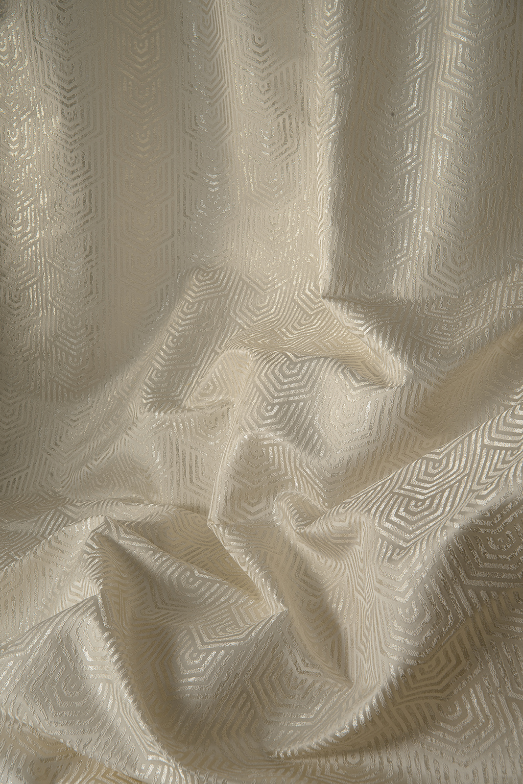 Hood Collection Medium 2 fabric image 11AWS view 1
