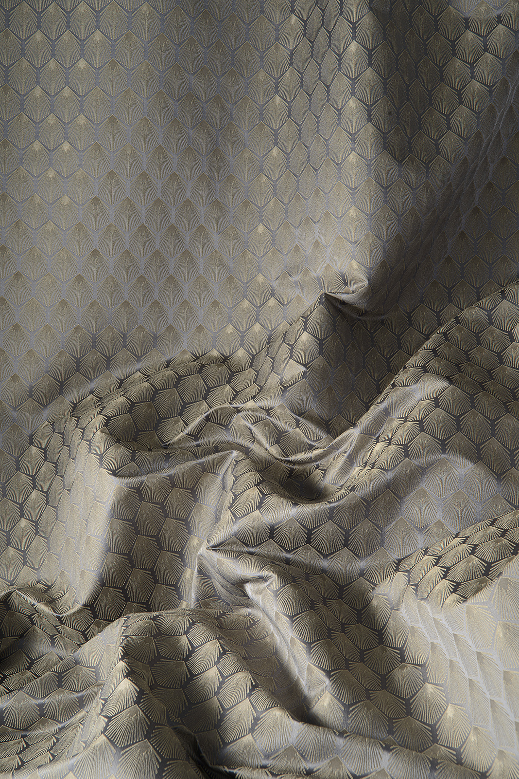 Hood Collection Small 2 fabric image 09AZG view 1