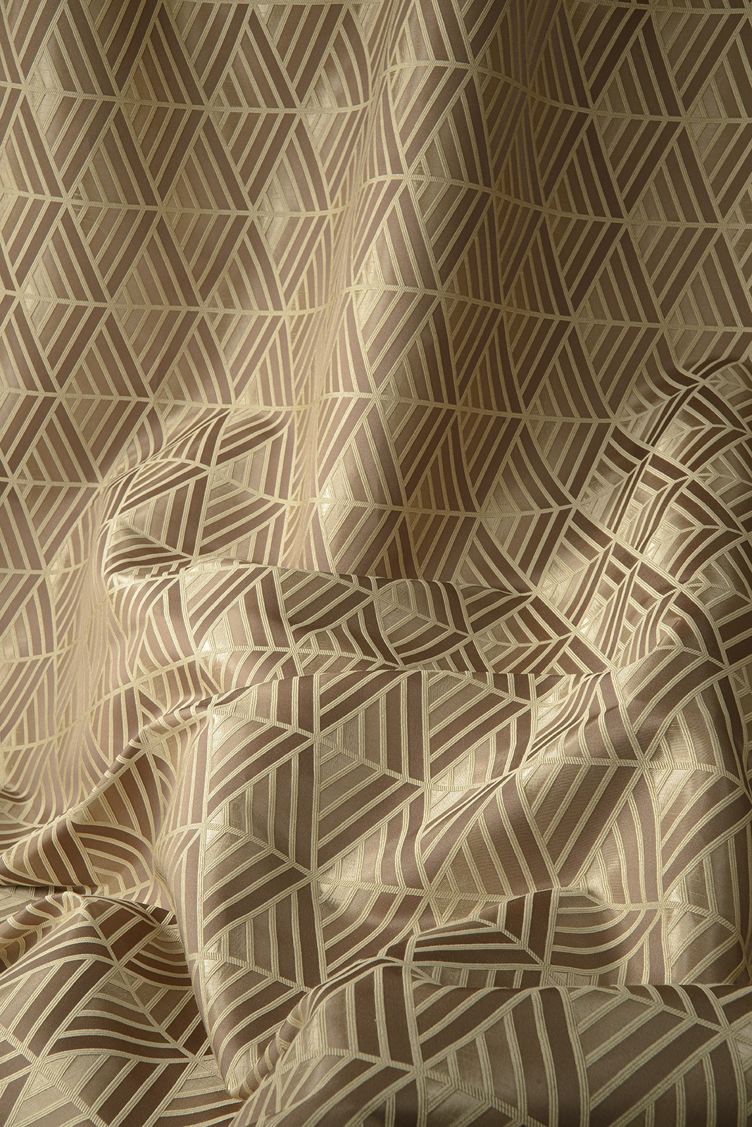Lalique Collection Medium 2 fabric image 11EBG view 1